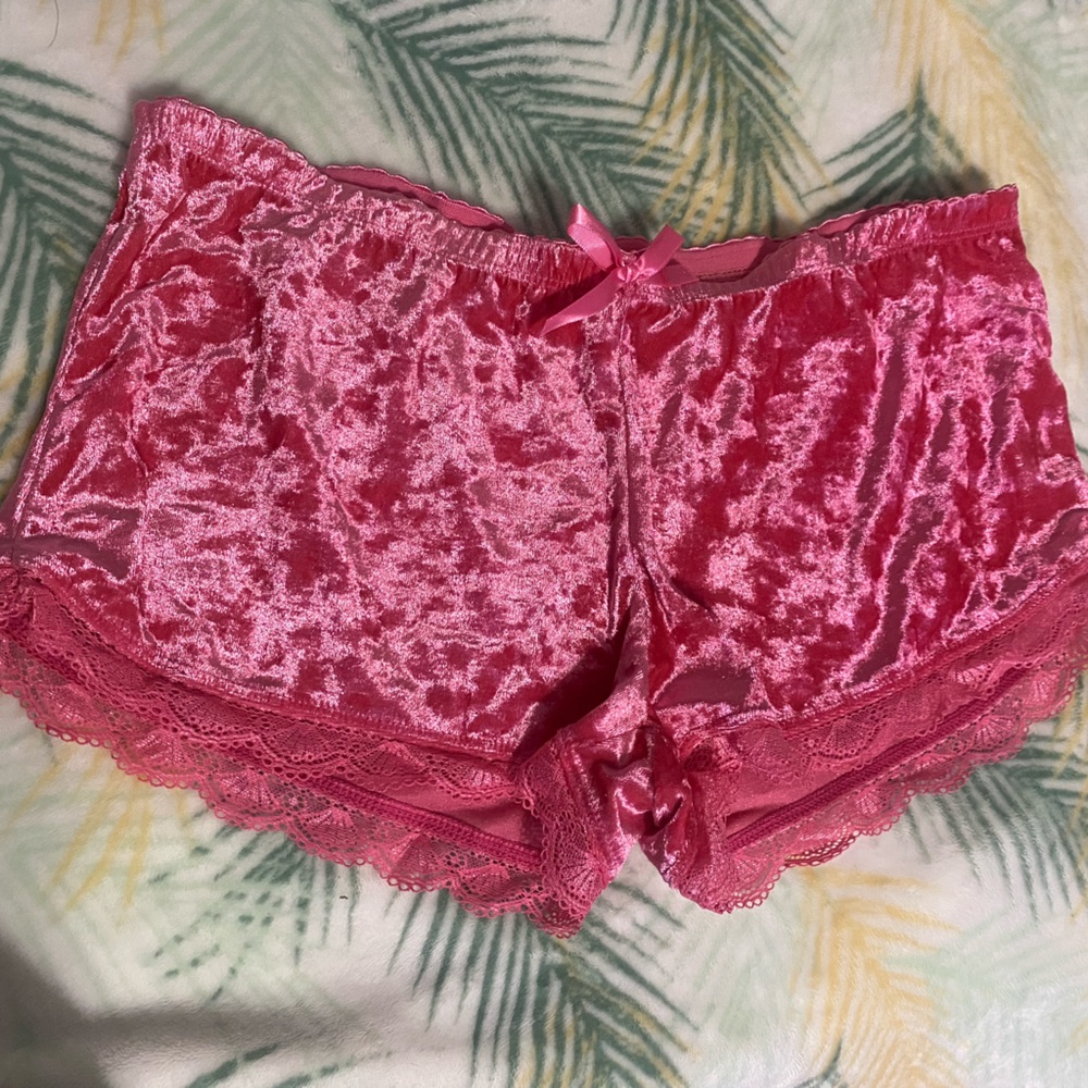 Pink velvet sleep shorts